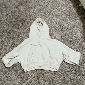 Girls large Levi’s cropped hoodie
